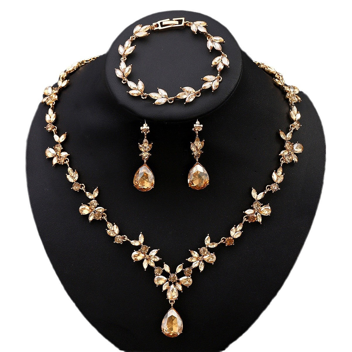 Vintage Luxury Crystal Necklace Earrings Bracelet Set Korean and Japanese Fashion Bride Wedding Evening Accessories