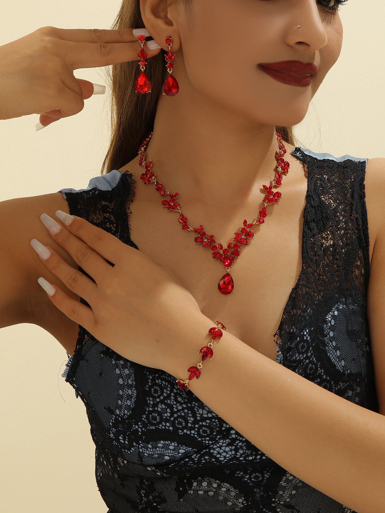 Vintage Luxury Crystal Necklace Earrings Bracelet Set Korean and Japanese Fashion Bride Wedding Evening Accessories
