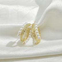 2025 New Metal Style Geometric Pearl Earrings for Women S925 Silver Needle Niche Design Sense Elegant Earrings Jewelry